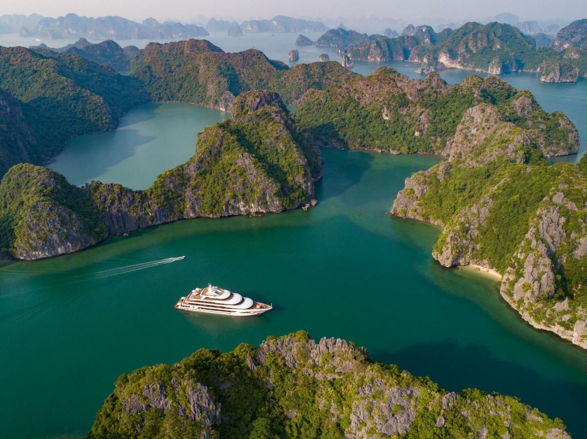 สการ์เล็ต เพิร์ล ครูซ Hotel ฮาลอง ภายนอก รูปภาพ