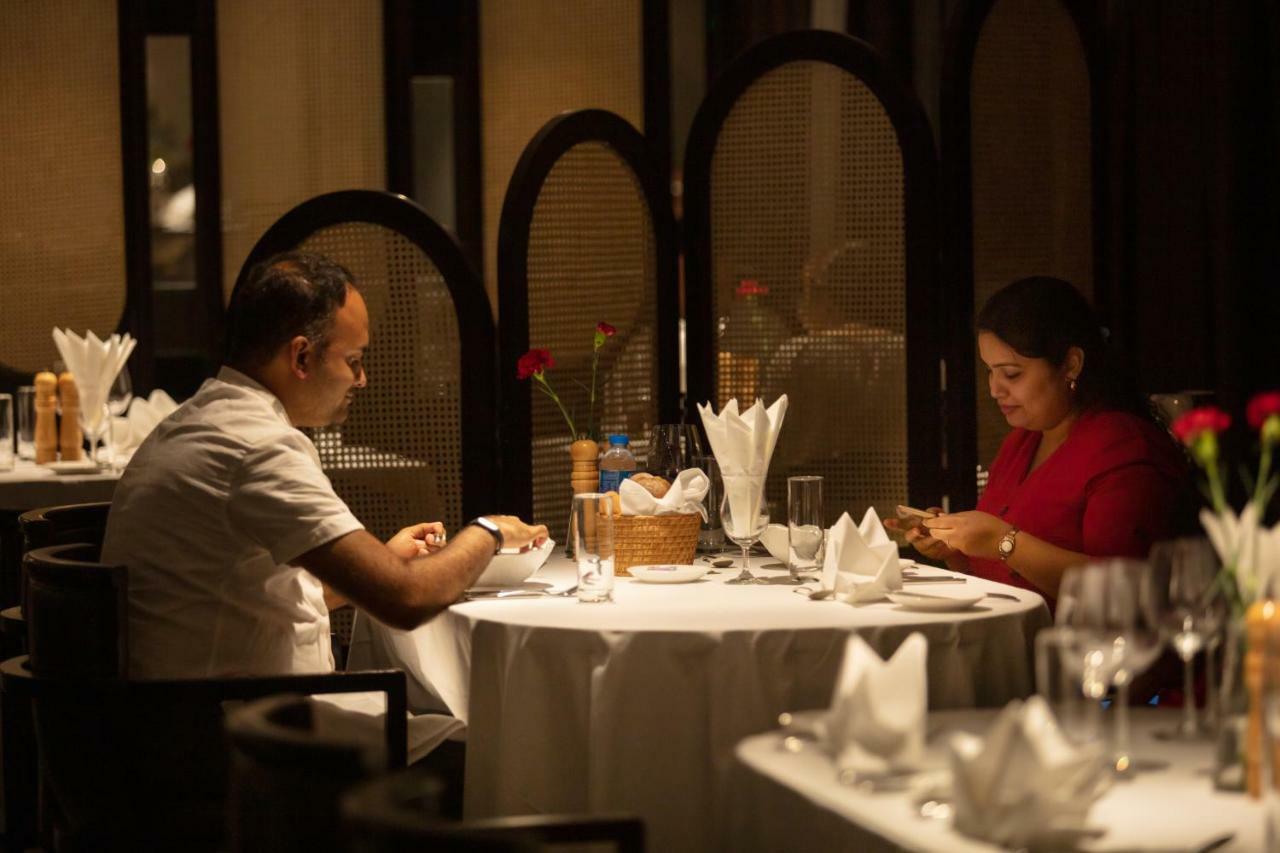 สการ์เล็ต เพิร์ล ครูซ Hotel ฮาลอง ภายนอก รูปภาพ