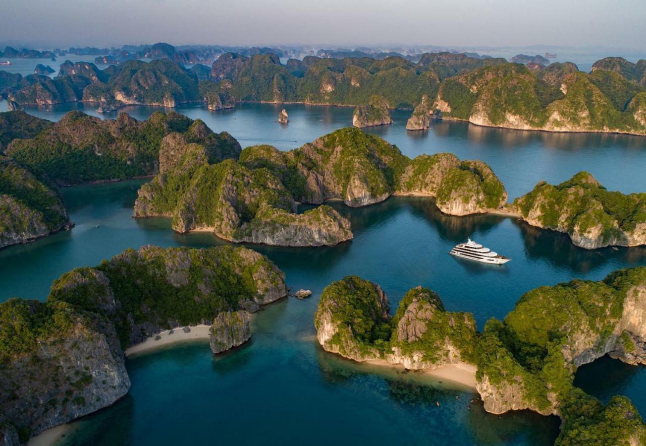 สการ์เล็ต เพิร์ล ครูซ Hotel ฮาลอง ภายนอก รูปภาพ
