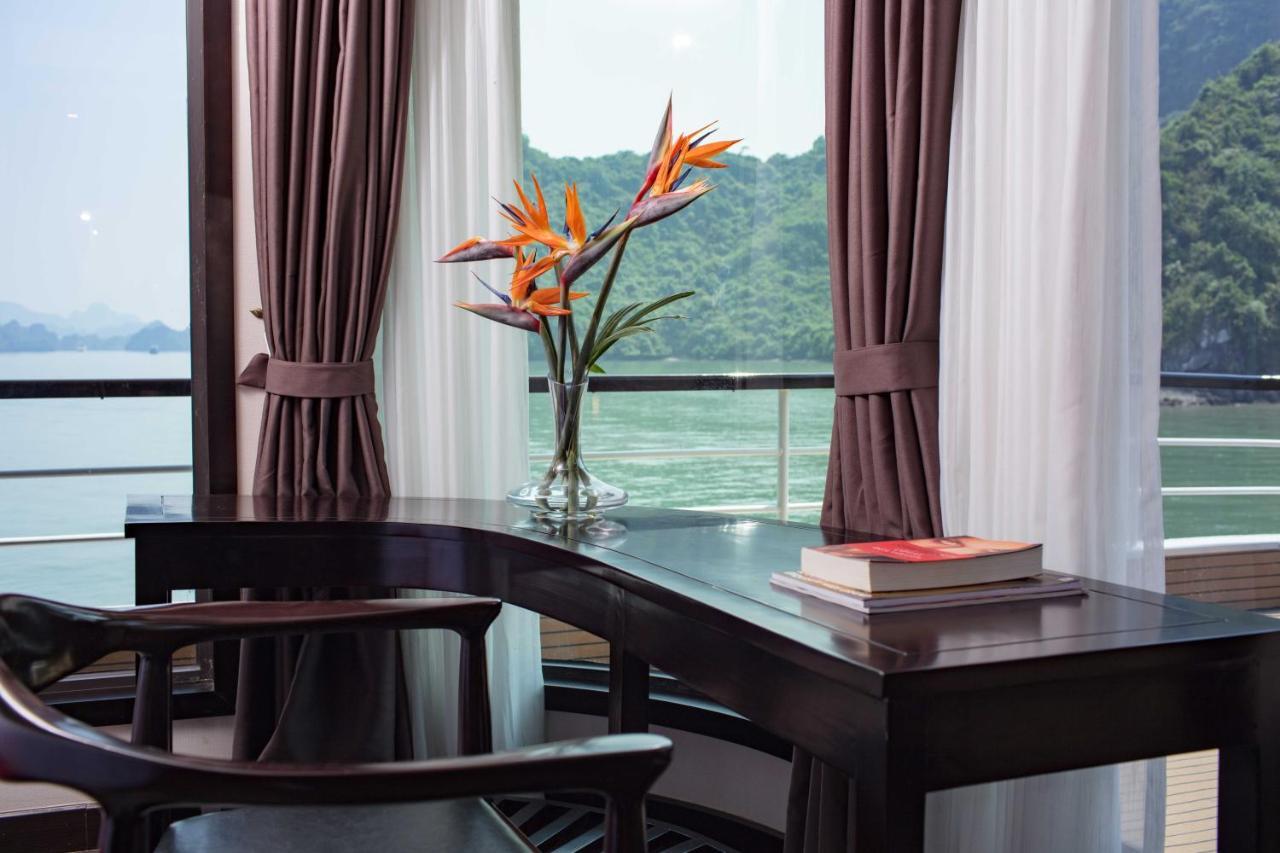 สการ์เล็ต เพิร์ล ครูซ Hotel ฮาลอง ภายนอก รูปภาพ