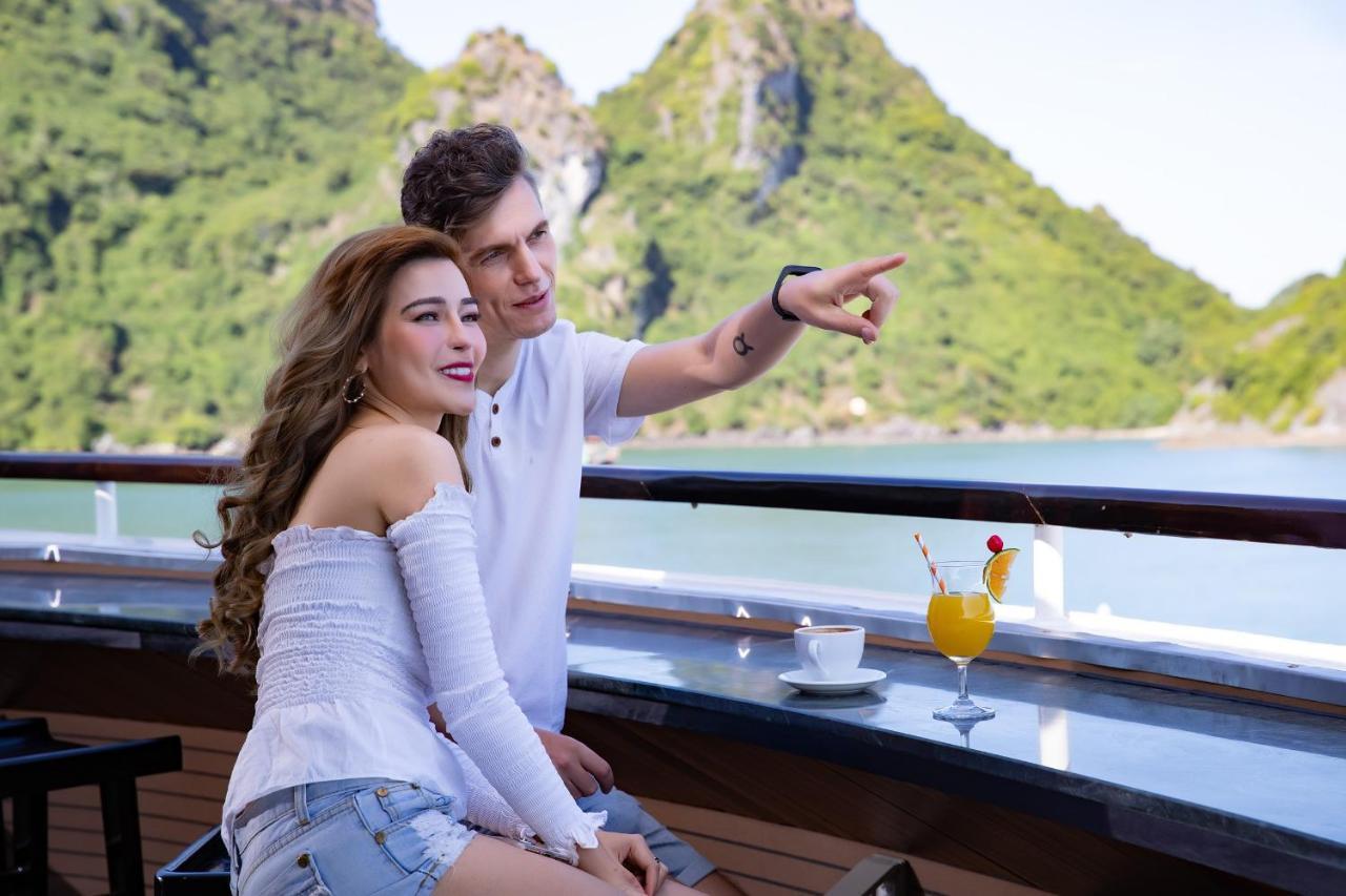 สการ์เล็ต เพิร์ล ครูซ Hotel ฮาลอง ภายนอก รูปภาพ
